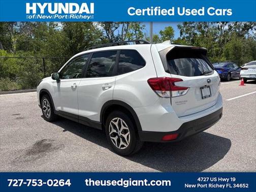 2023 Subaru Forester Premium