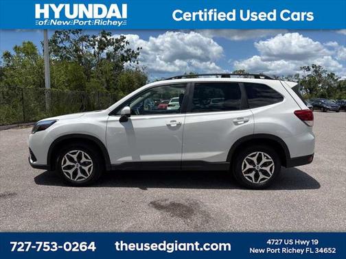 2023 Subaru Forester Premium