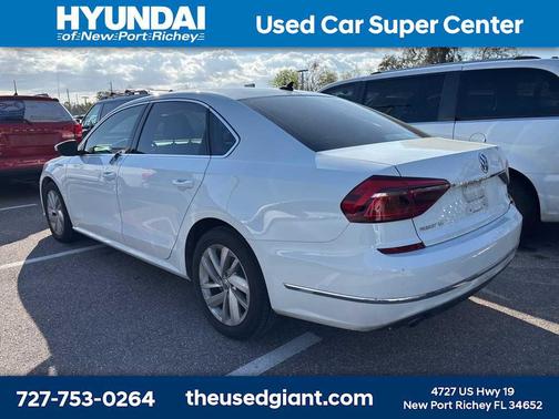 2018 Volkswagen Passat 2.0T SE