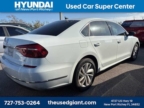 2018 Volkswagen Passat 2.0T SE