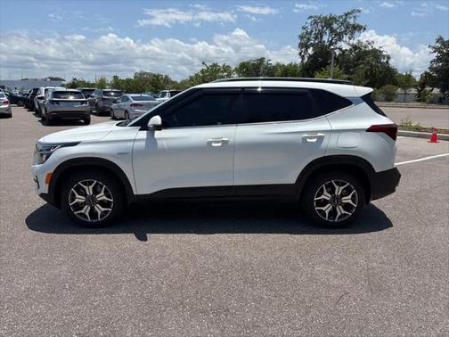 2022 Kia Seltos EX