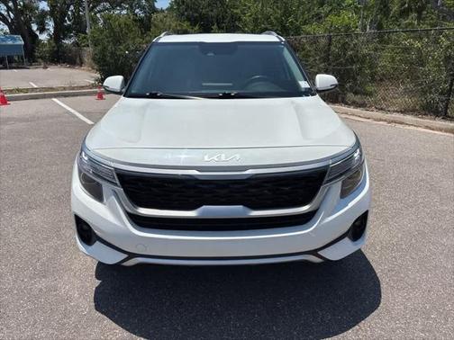 2022 Kia Seltos EX