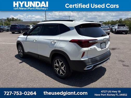2022 Kia Seltos EX