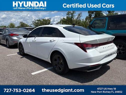 2021 Hyundai ELANTRA SEL