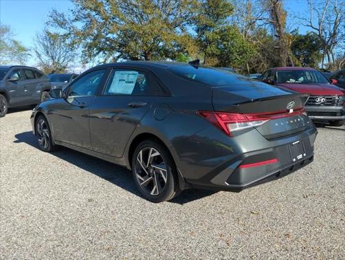 2025 Hyundai ELANTRA Sport