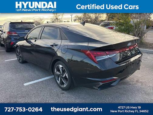 2022 Hyundai ELANTRA Limited