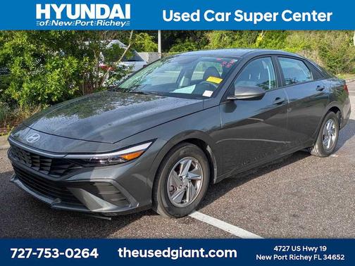 Amazon Gray 2025 Hyundai ELANTRA SE