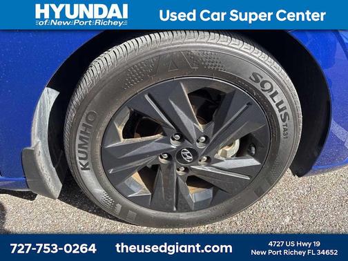 2023 Hyundai ELANTRA SEL