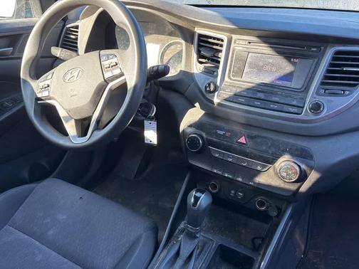 2017 Hyundai TUCSON SE