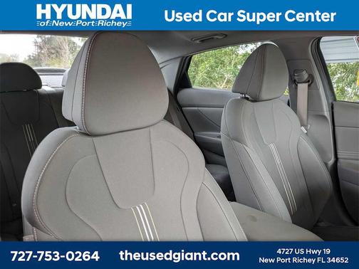 2025 Hyundai ELANTRA SEL