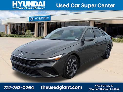 2025 Hyundai ELANTRA SEL