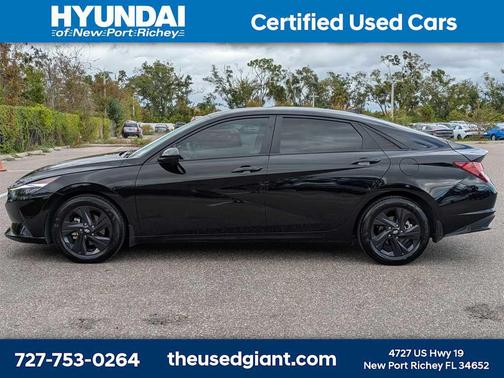 2023 Hyundai ELANTRA SEL