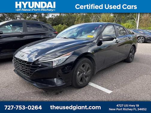 2023 Hyundai ELANTRA SEL