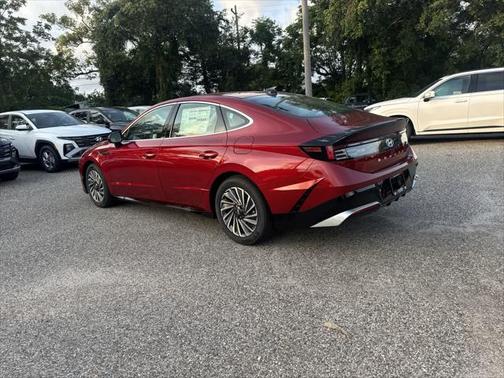 2025 Hyundai SONATA Hybrid SE