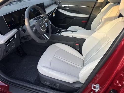 2025 Hyundai SONATA Hybrid SE
