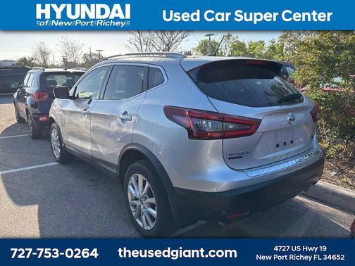 2021 Nissan Rogue Sport SV