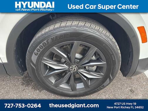 2023 Volkswagen Tiguan 2.0T SE