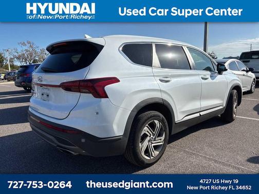 2023 Hyundai SANTA FE SE