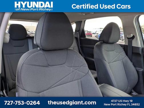 2024 Hyundai TUCSON SE