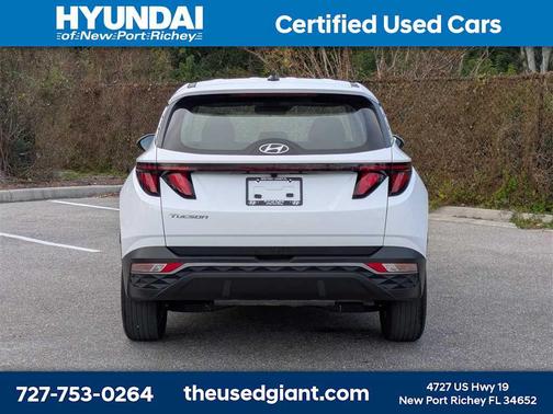 2024 Hyundai TUCSON SE