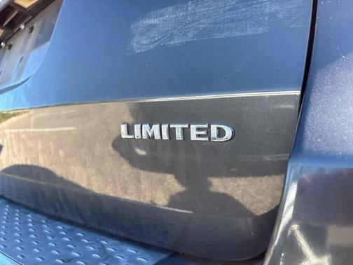 2011 Chrysler Town & Country Limited