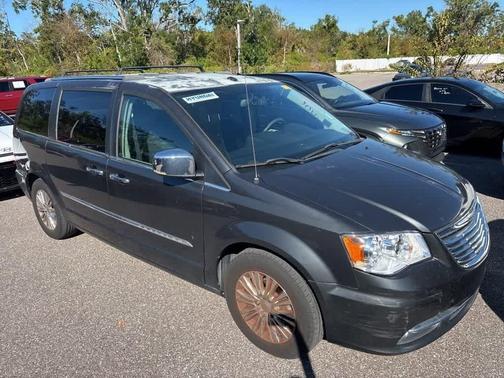 2011 Chrysler Town & Country Limited
