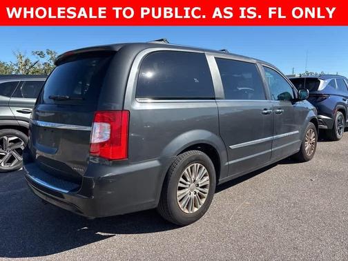 2011 Chrysler Town & Country Limited