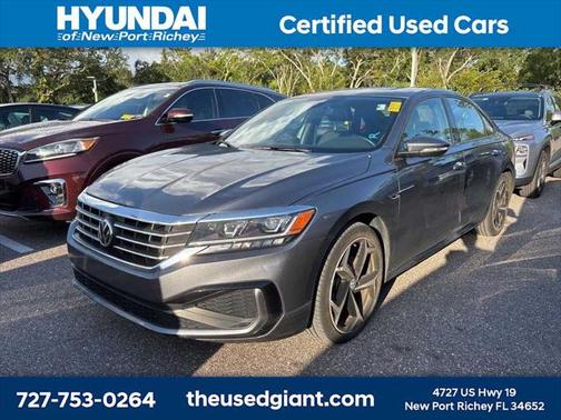 2022 Volkswagen Passat 2.0T R-Line