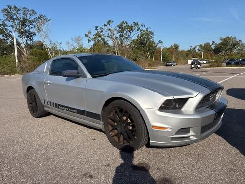 2014 Ford Mustang V6