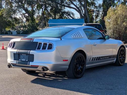 2014 Ford Mustang V6