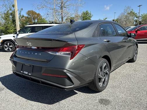 2025 Hyundai ELANTRA Sport