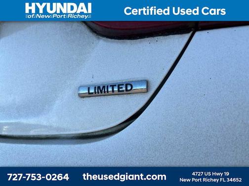 2011 Hyundai SONATA Limited