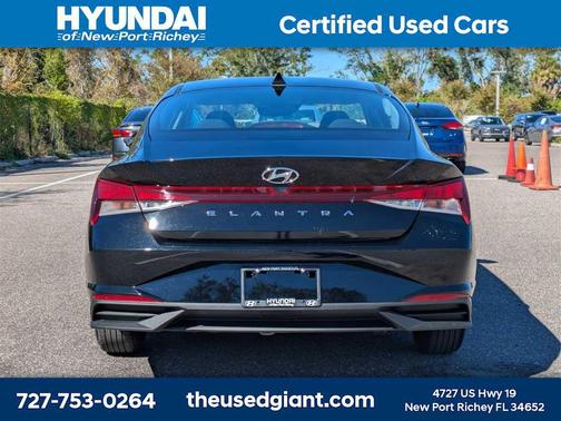 2023 Hyundai ELANTRA SE