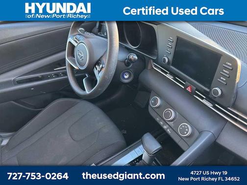 2023 Hyundai ELANTRA SE
