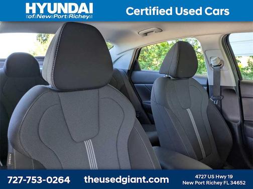 2023 Hyundai ELANTRA SE