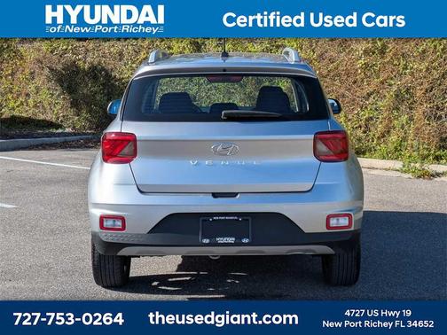 2023 Hyundai VENUE SEL