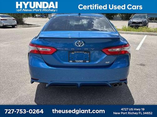 2020 Toyota Camry SE