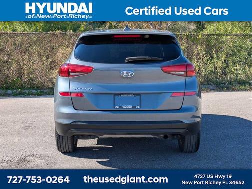 2021 Hyundai TUCSON SE