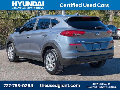 2021 Hyundai TUCSON SE