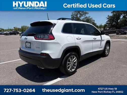 2022 Jeep Cherokee Latitude Lux