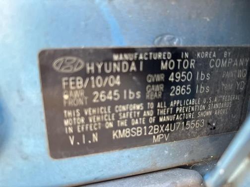 2004 Hyundai SANTA FE Base