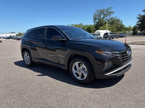 2024 Hyundai TUCSON SE