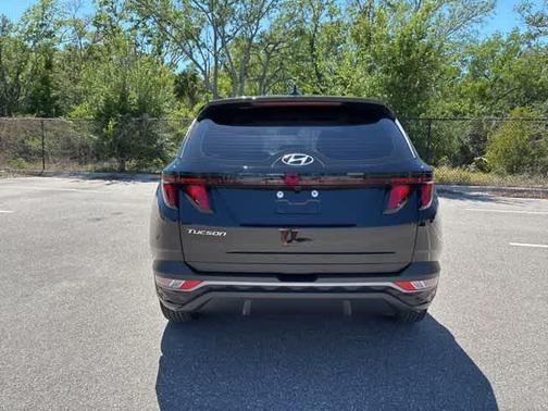 2024 Hyundai TUCSON SE