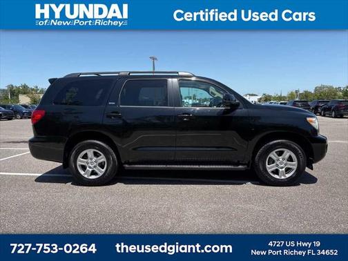 2013 Toyota Sequoia SR5