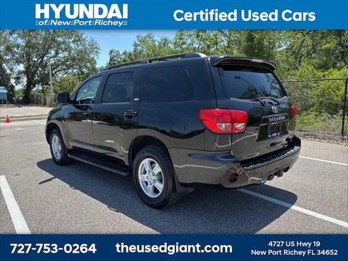 2013 Toyota Sequoia SR5