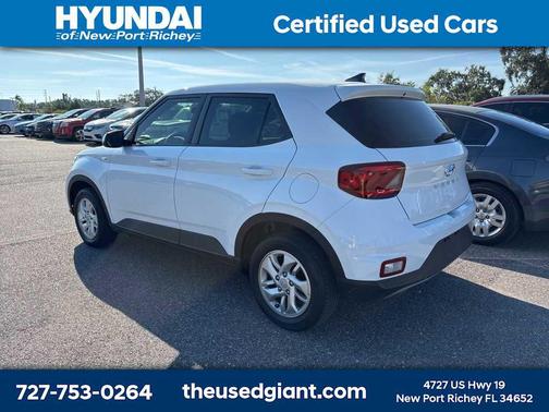 2021 Hyundai VENUE SE