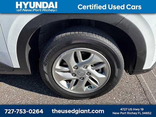 2021 Hyundai VENUE SE