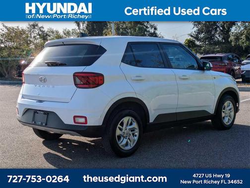 2021 Hyundai VENUE SE