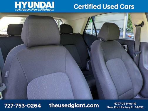 2021 Hyundai VENUE SE