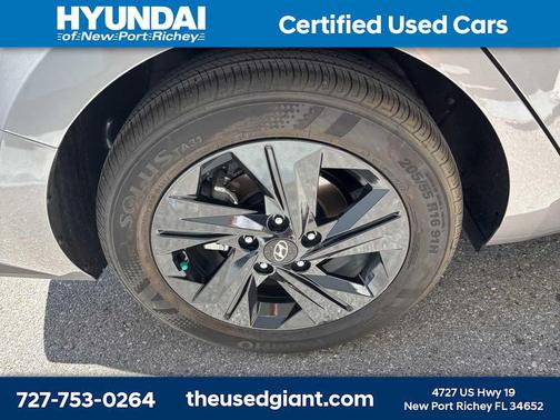 2023 Hyundai ELANTRA SEL